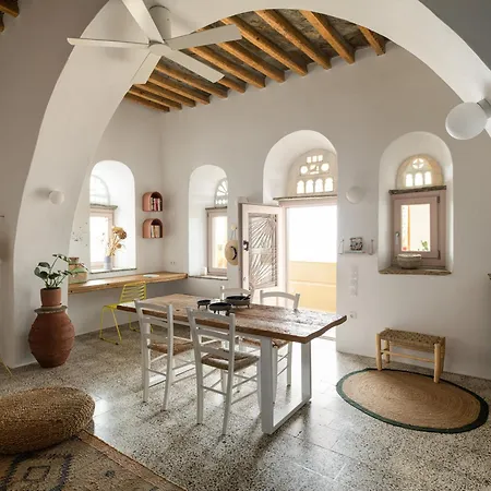 Th_eros House Isternia (Tinos)